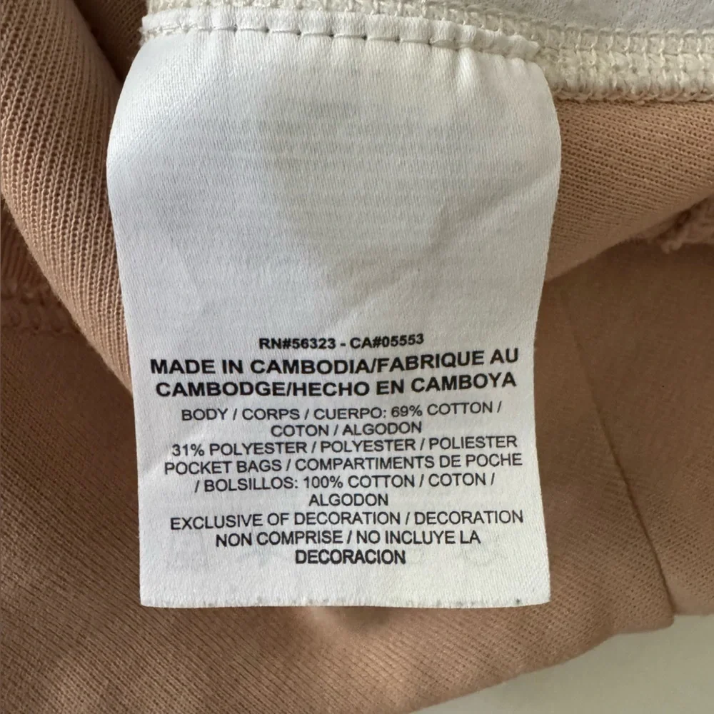 Nike Sportswear Tech Fleece Crewneck Cropped Sweatshirt Women’s size large